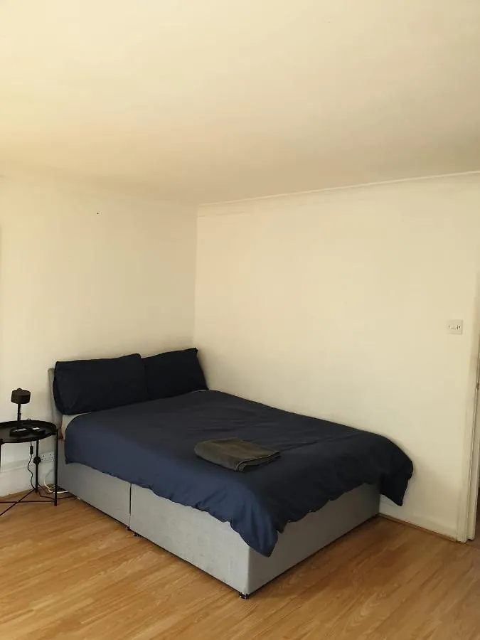 Apartment Stylish 4 Bedroom Flat London